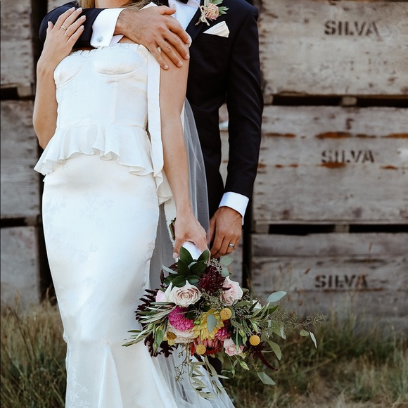 Daughters of Simone Lottie silk wedding dress - Picture 6 of 8